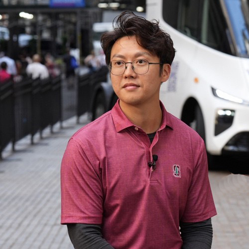 Wen Han's image
